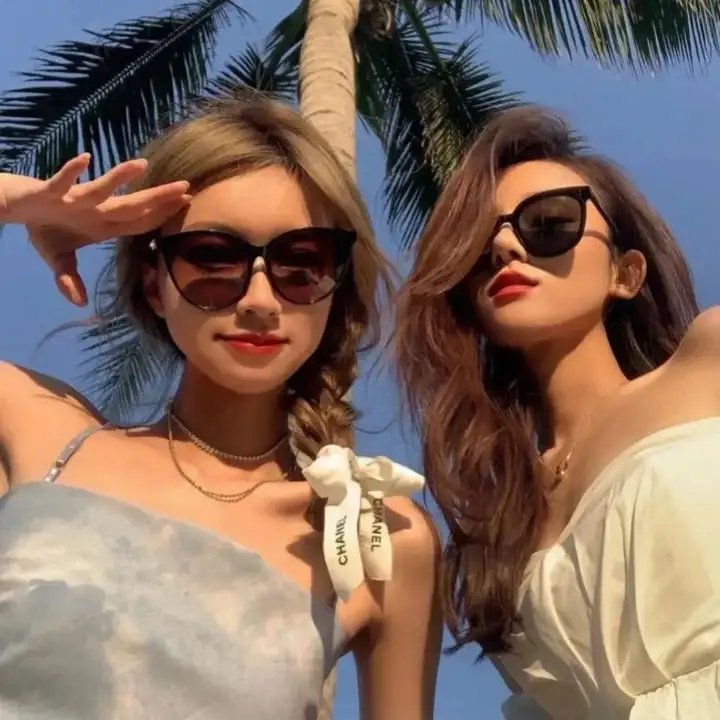 虚拟革命海报