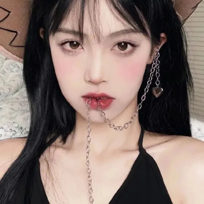 凤城新娘海报