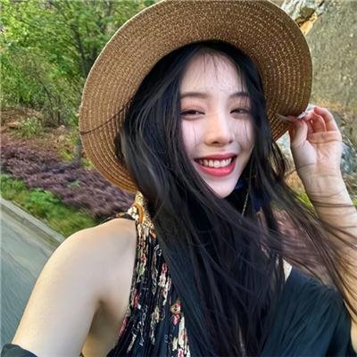 林中怪人海报